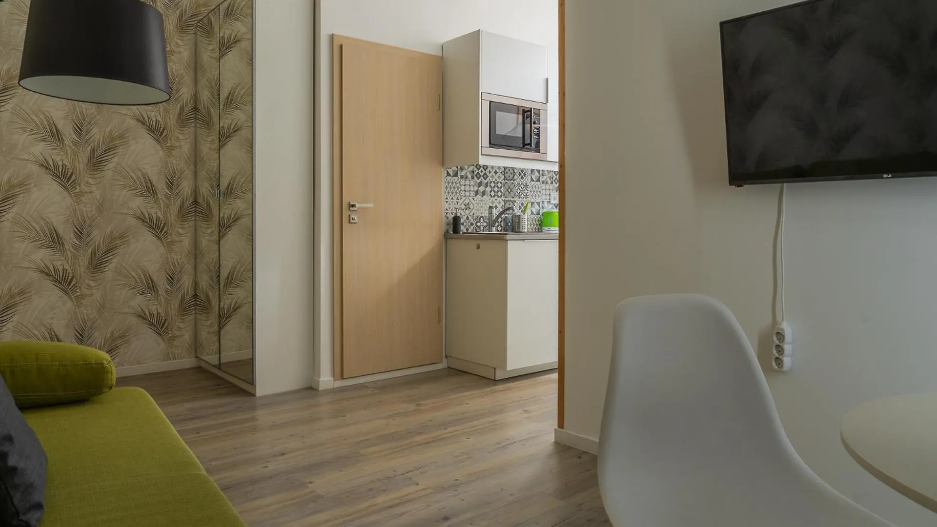 Glam Downtown Apartments Budapest 0*,  Ungern